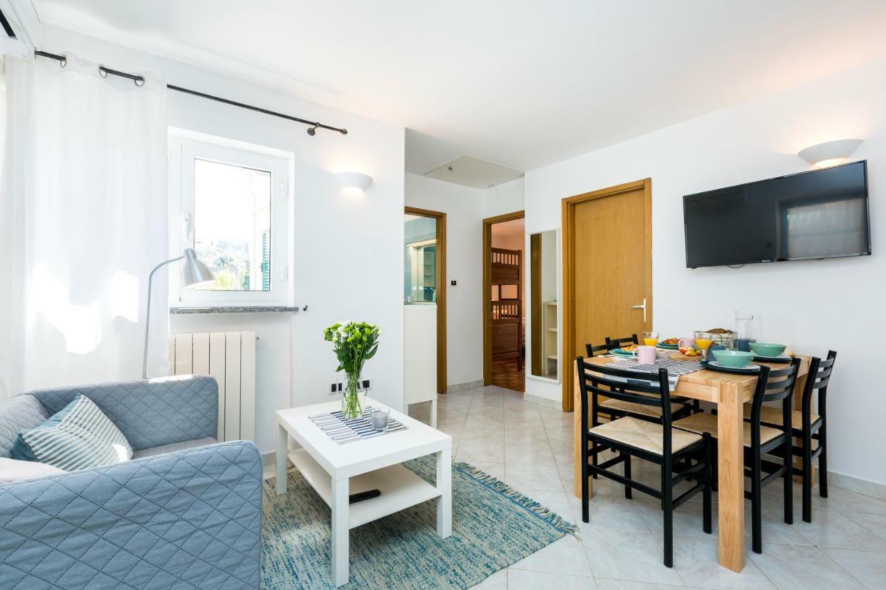 Apartments Antje ヴェリ・ロシニュ エクステリア 写真